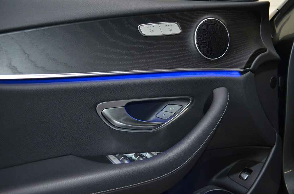 Mercedes-Benz E 300 2022