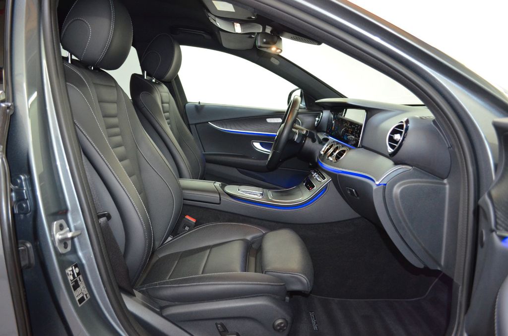 Mercedes-Benz E 300 2022