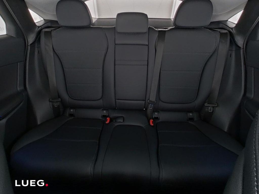 Mercedes-Benz GLC 300 2025