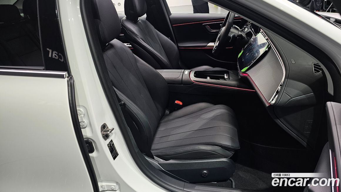 Mercedes-Benz E-Class 2025