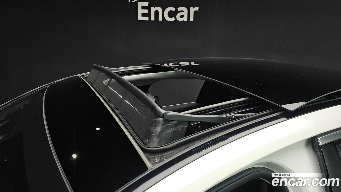 Mercedes-Benz E-Class 2025