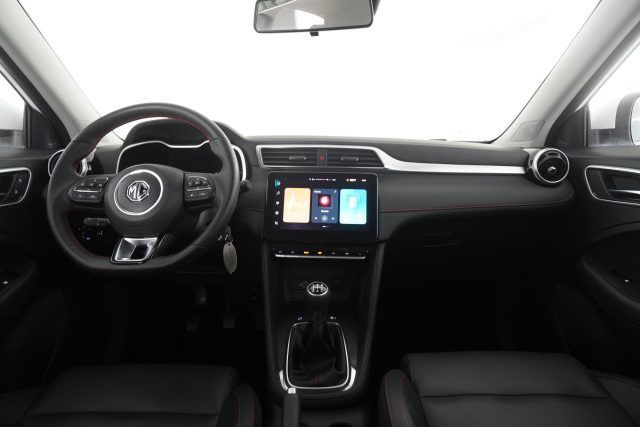 MG ZS 2025