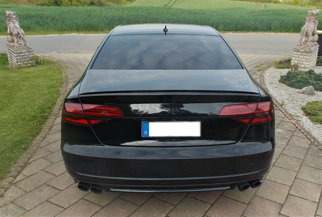 Audi S8 2016