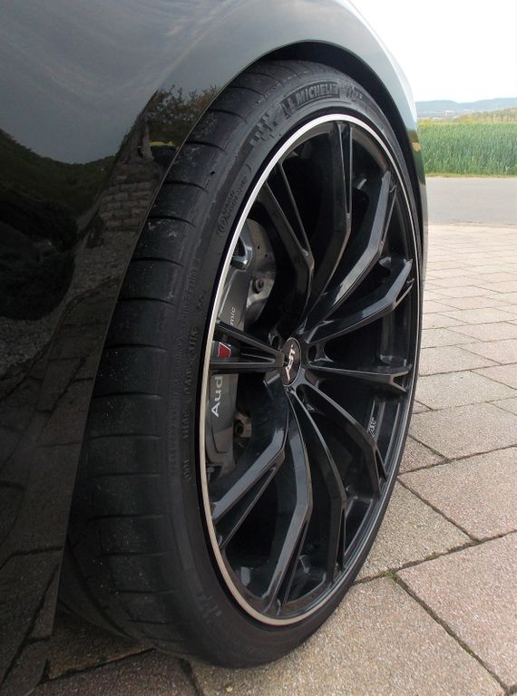 Audi S8 2016