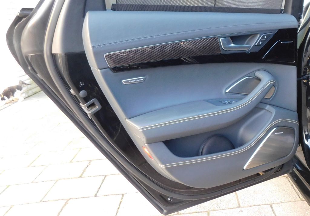 Audi S8 2016