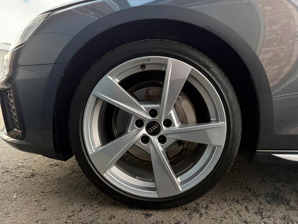 Audi A4 2022