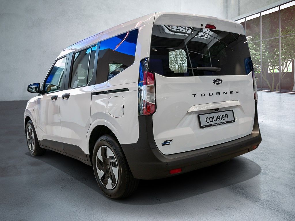 Ford Tourneo Courier 2025