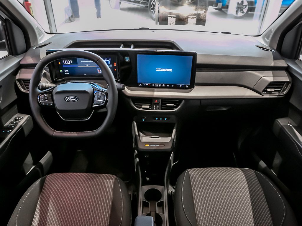 Ford Tourneo Courier 2025
