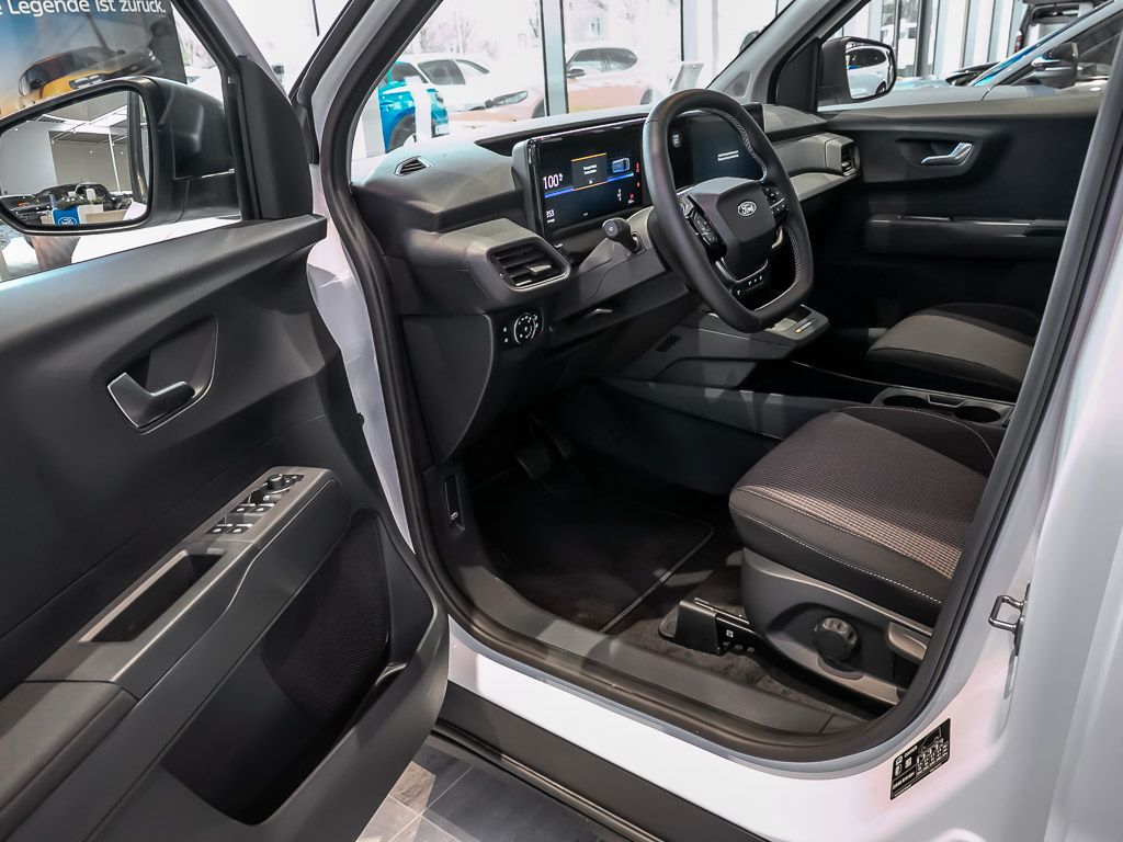 Ford Tourneo Courier 2025