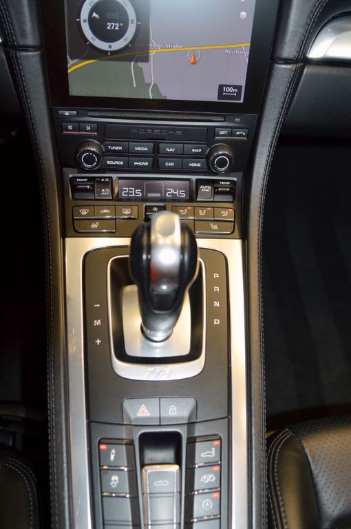 Porsche Boxster 2021