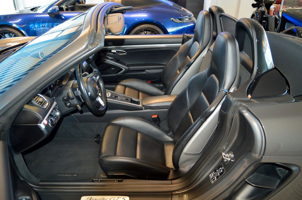 Porsche Boxster 2021