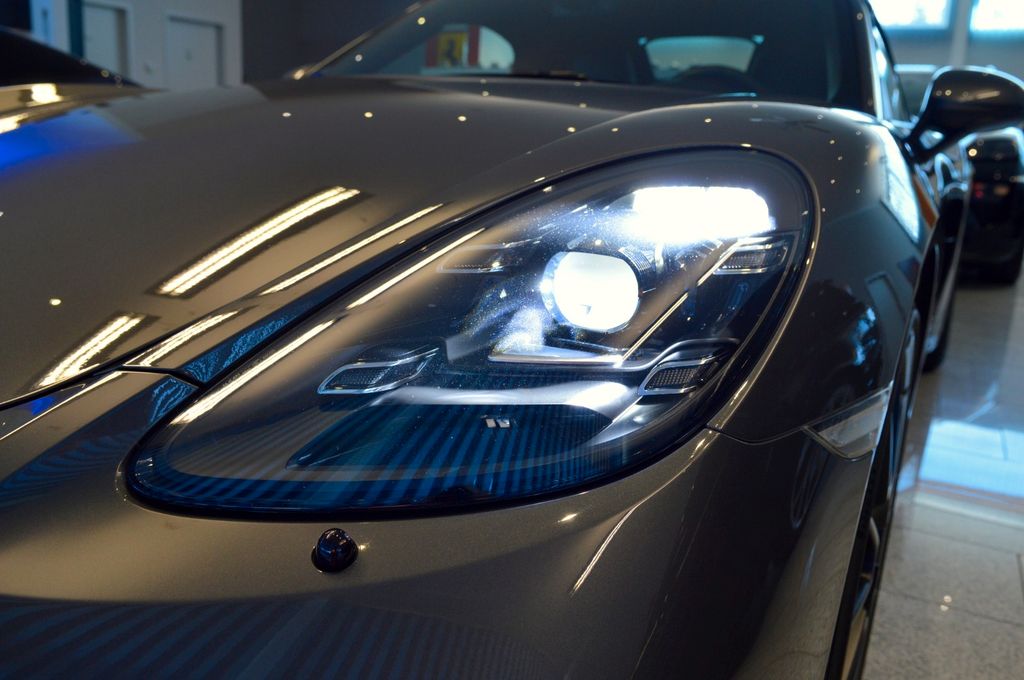 Porsche Boxster 2021