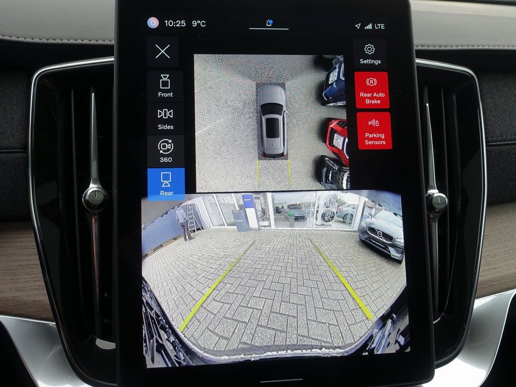 Volvo XC90 2025