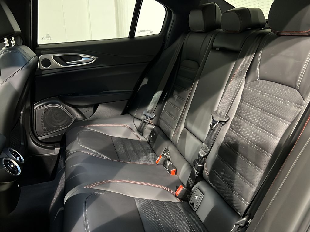 Alfa Romeo Giulia 2023