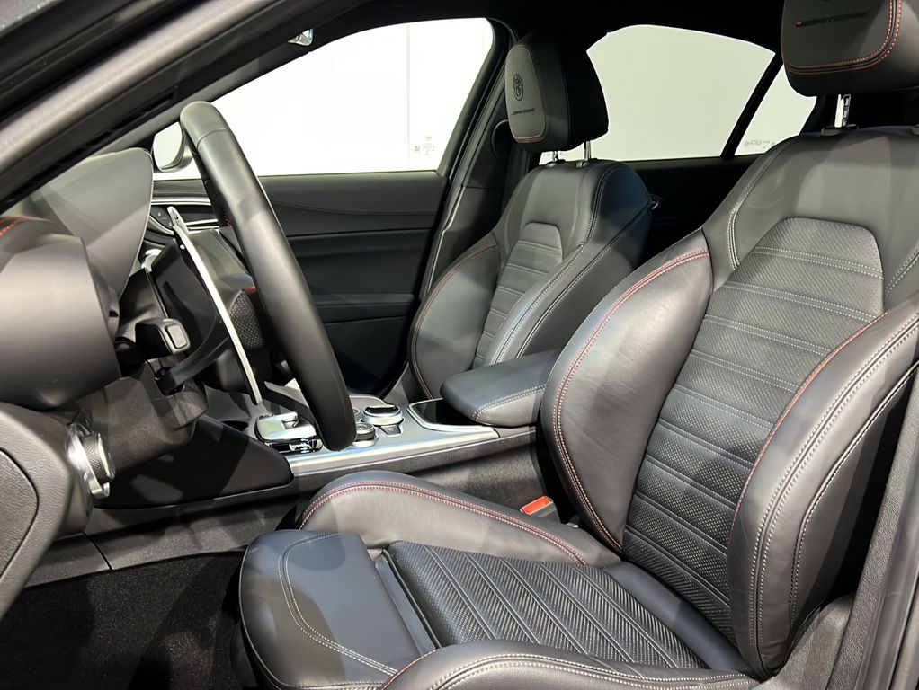 Alfa Romeo Giulia 2023