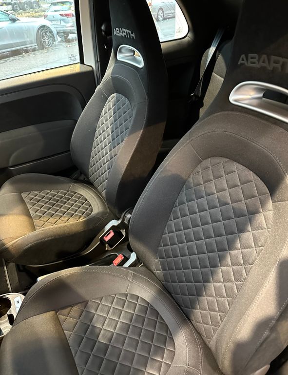 Abarth 500C 2023