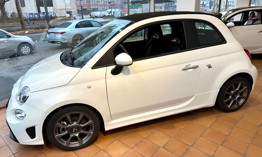 Abarth 500C 2023