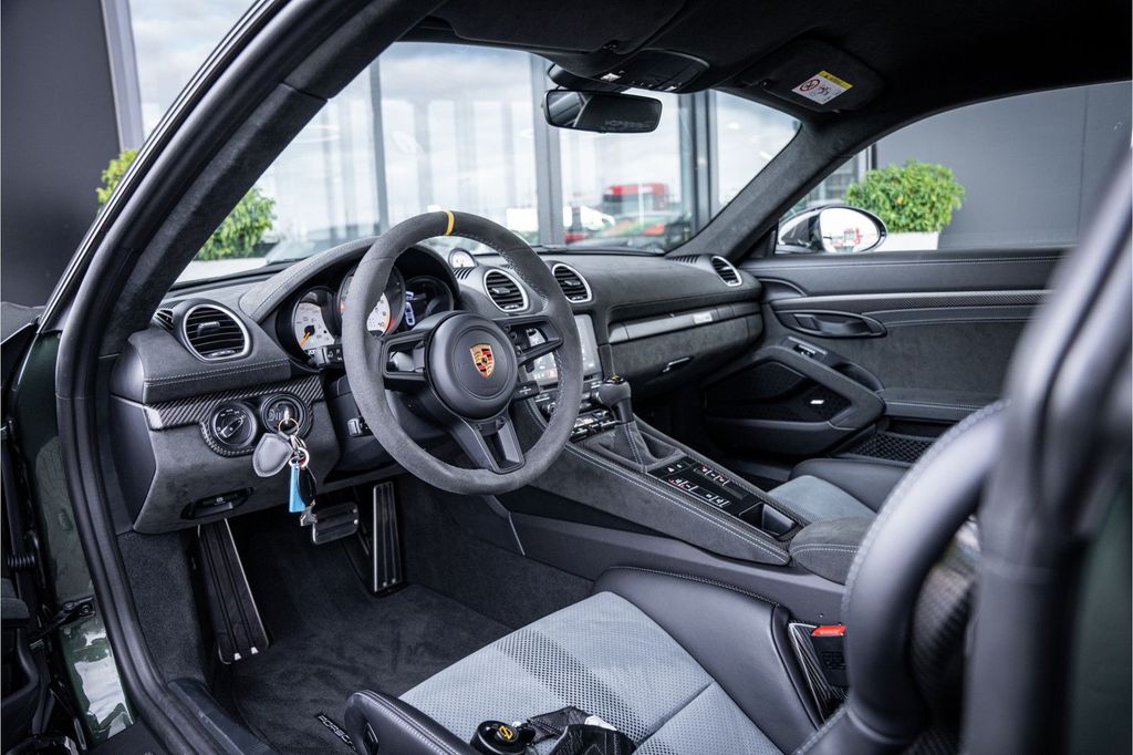 Porsche Boxster 2023