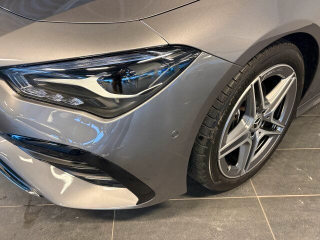 Mercedes-Benz CLA 180 2024