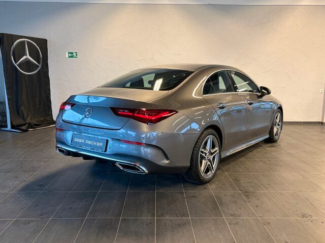 Mercedes-Benz CLA 180 2024