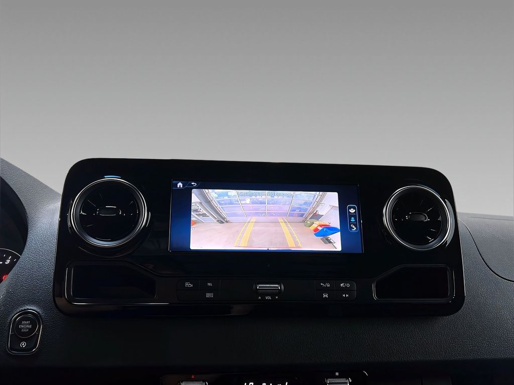 Mercedes-Benz Sprinter 2025