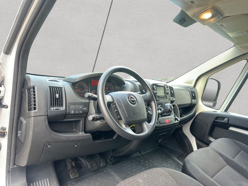 Opel Movano 2023