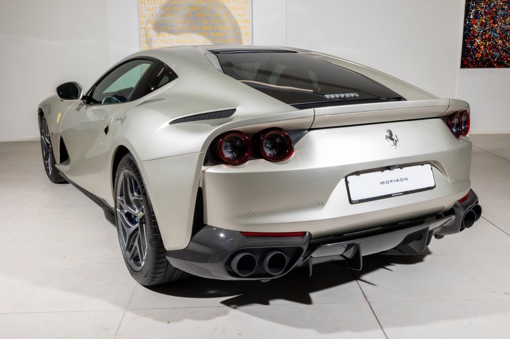 Ferrari 812 2020
