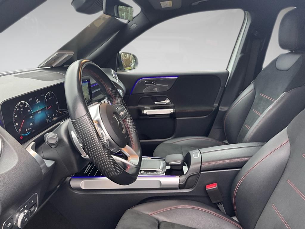 Mercedes-Benz GLB 200 2023
