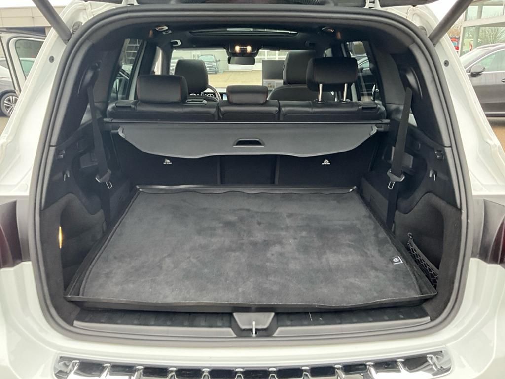 Mercedes-Benz GLB 200 2023