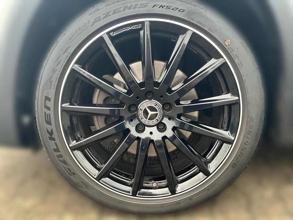 Mercedes-Benz GLB 200 2023