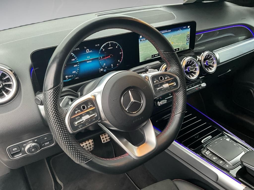 Mercedes-Benz GLB 200 2023