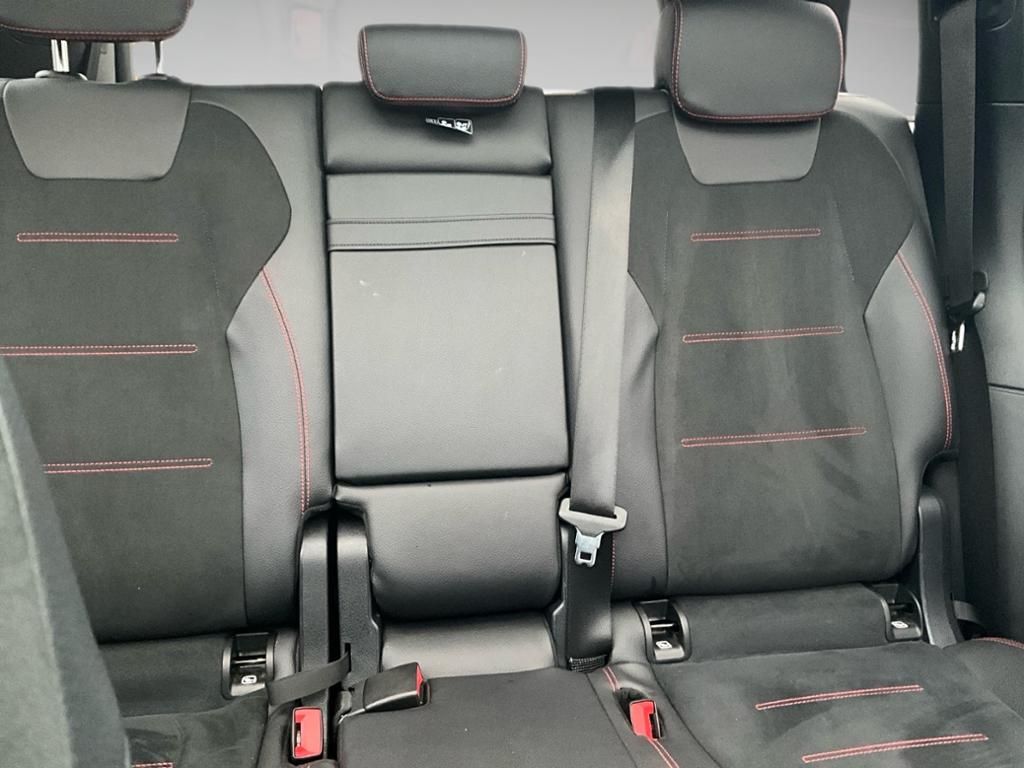 Mercedes-Benz GLB 200 2023