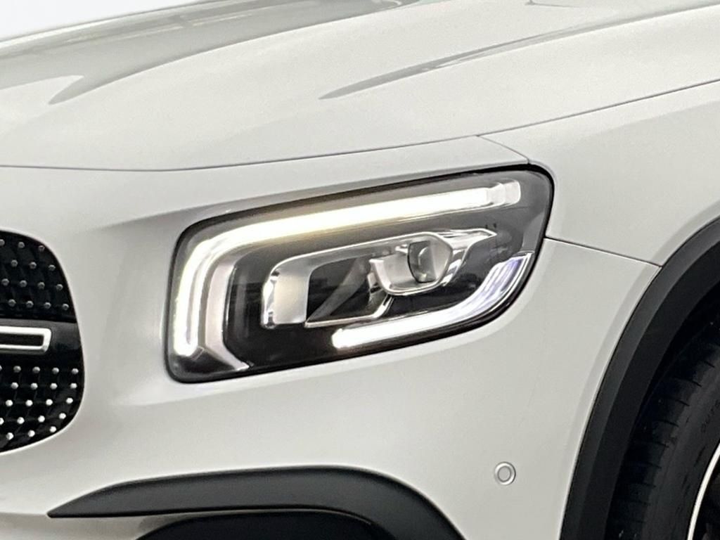 Mercedes-Benz GLB 200 2023