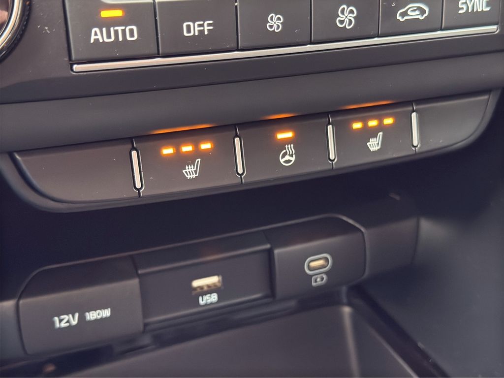 Kia cee'd / Ceed 2022