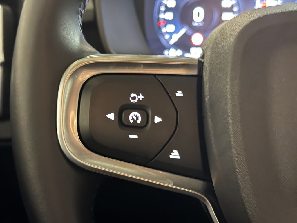 Volvo XC40 2022