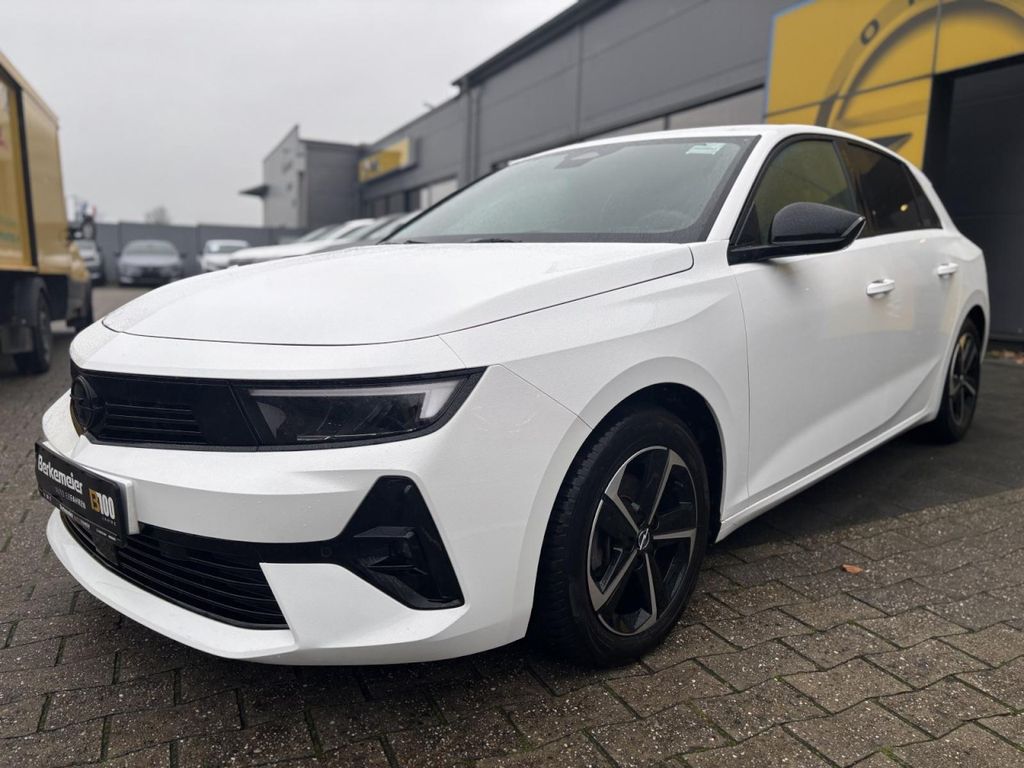 Opel Astra 2024
