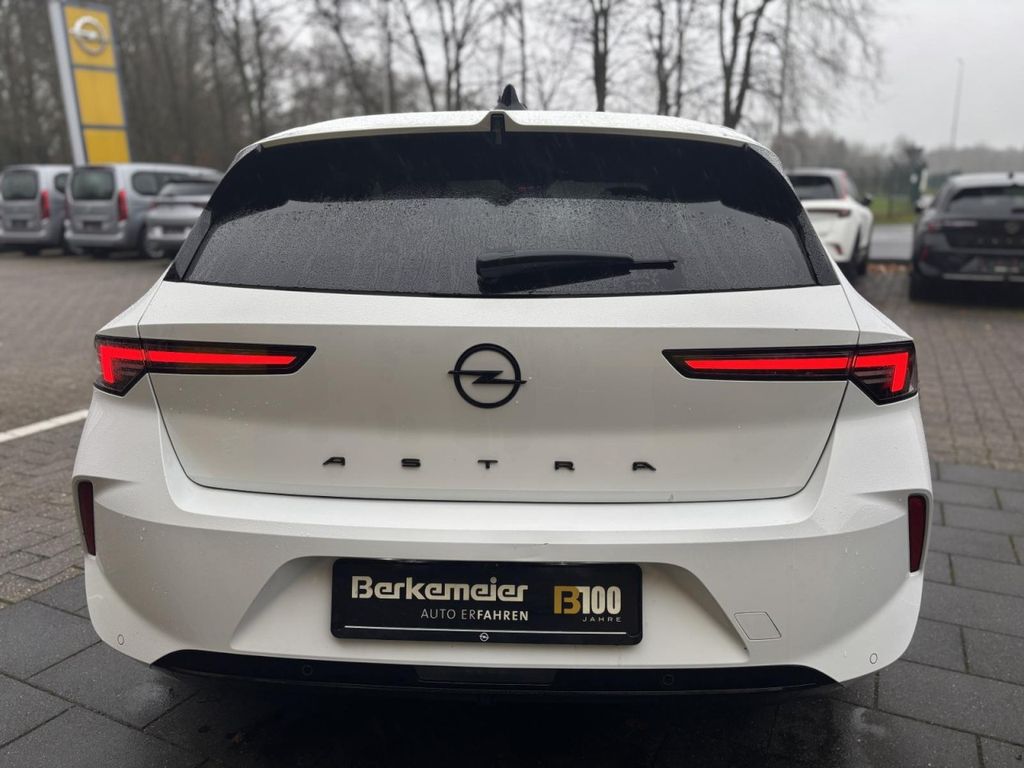 Opel Astra 2024