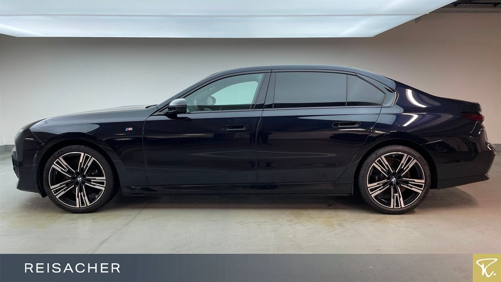 BMW i7 2024