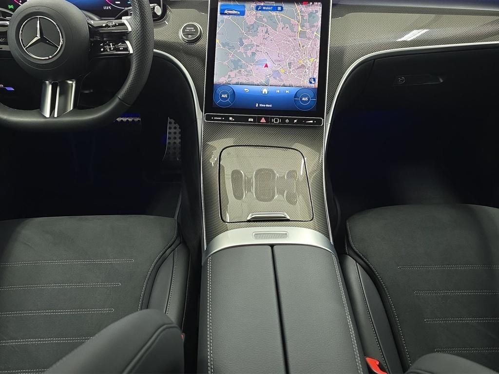Mercedes-Benz C 300 2025