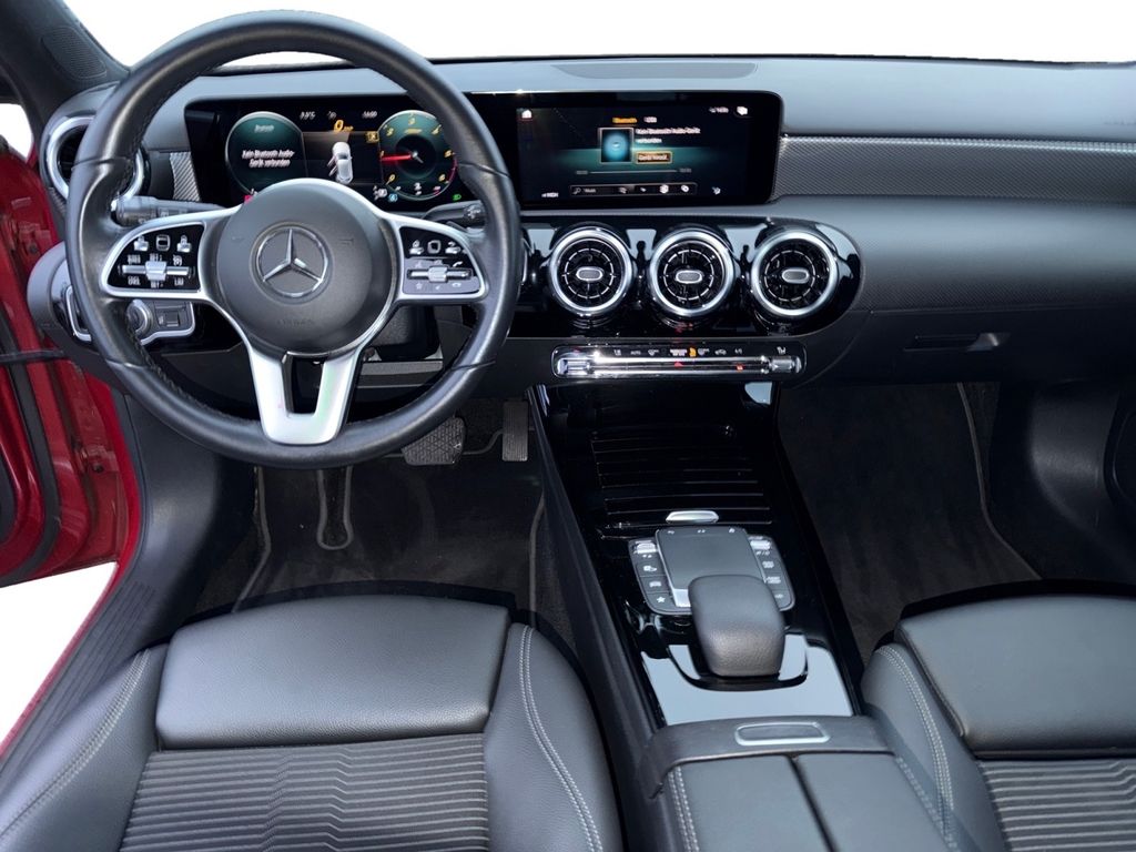 Mercedes-Benz A 180 2021