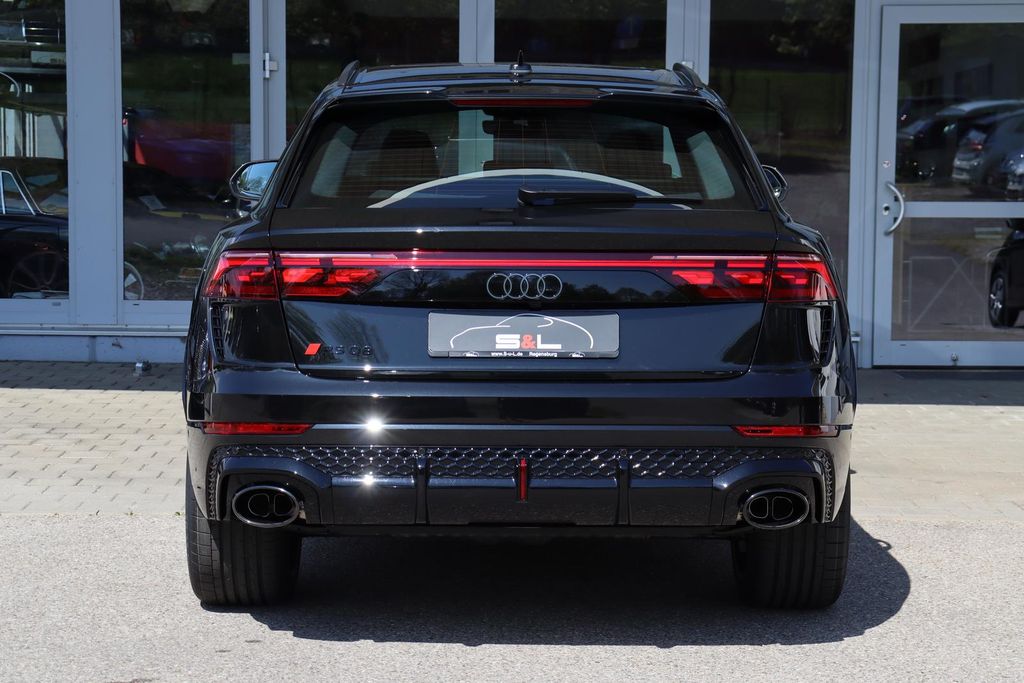 Audi RSQ8 2024