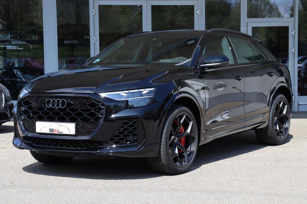 Audi RSQ8 2024