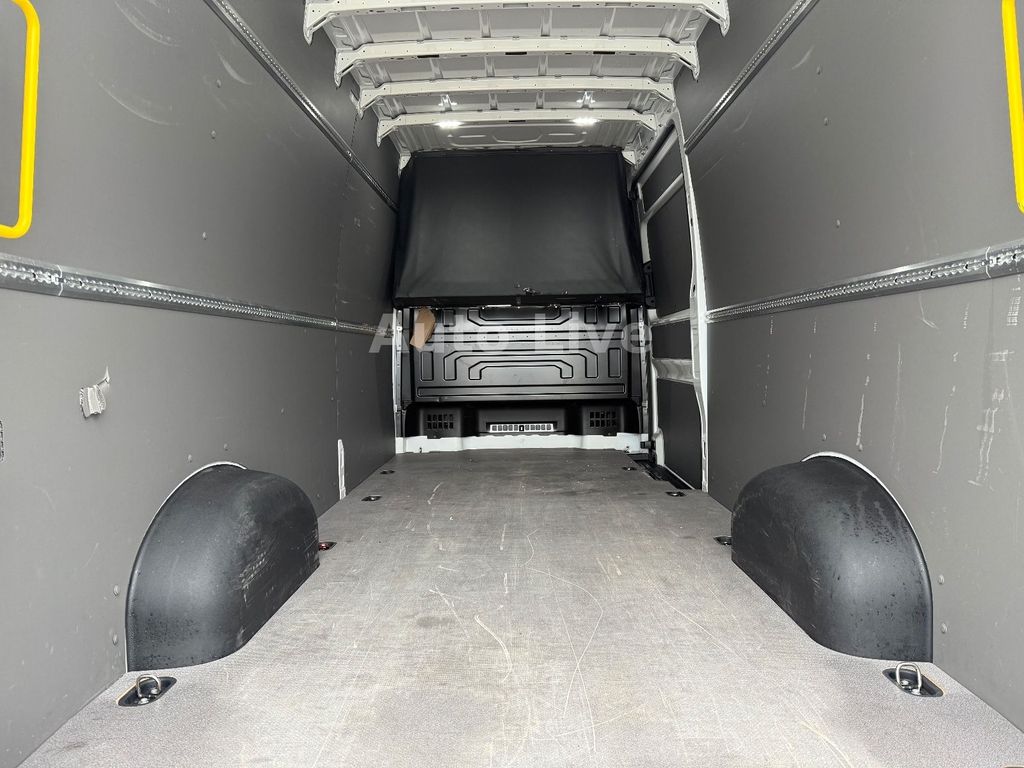 Volkswagen Crafter 2023