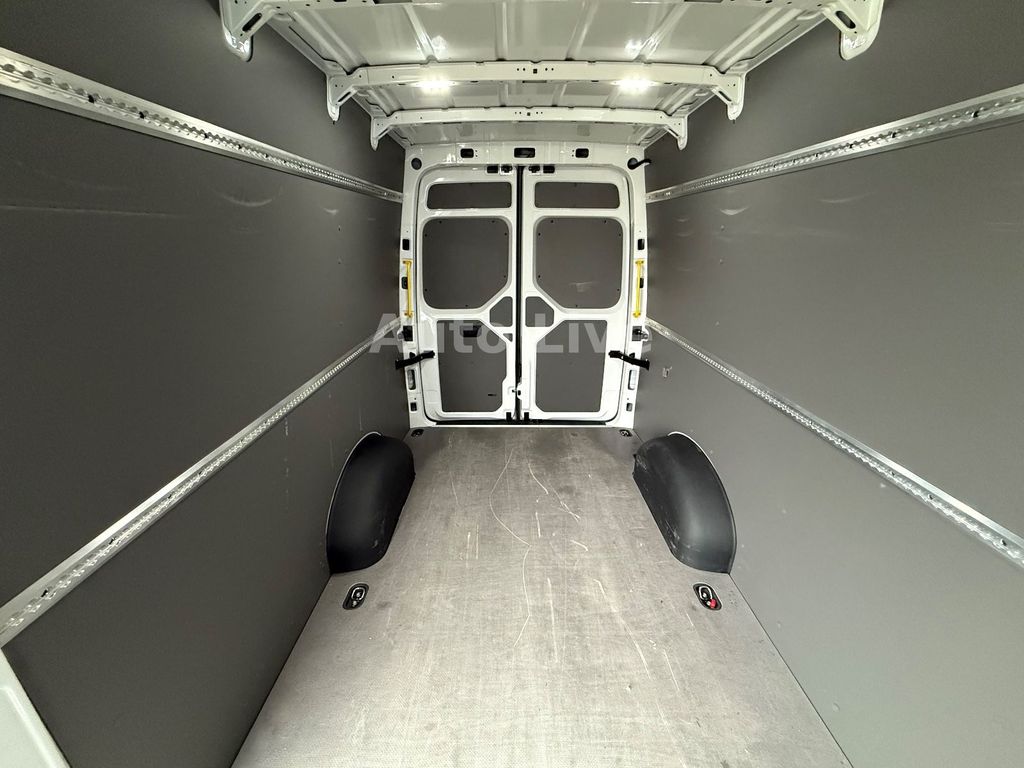 Volkswagen Crafter 2023