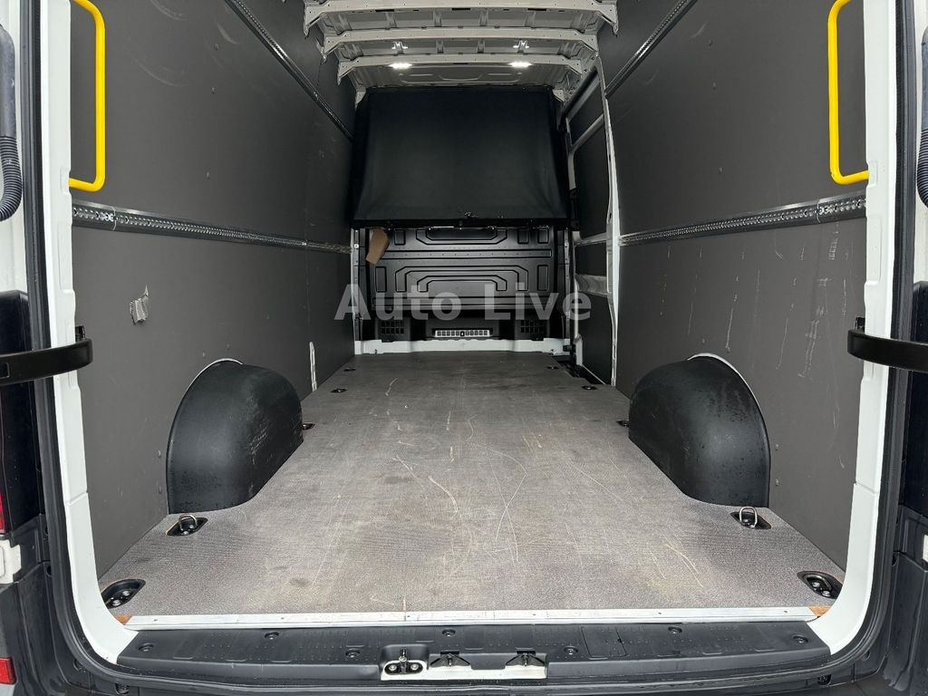 Volkswagen Crafter 2023