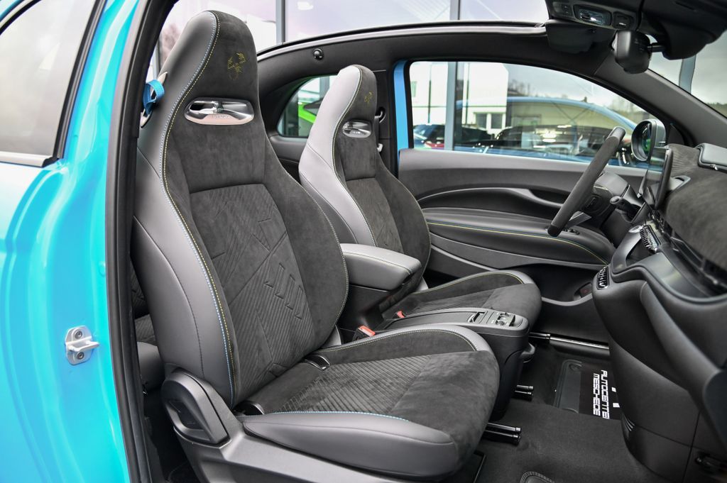 Abarth 500C 2023