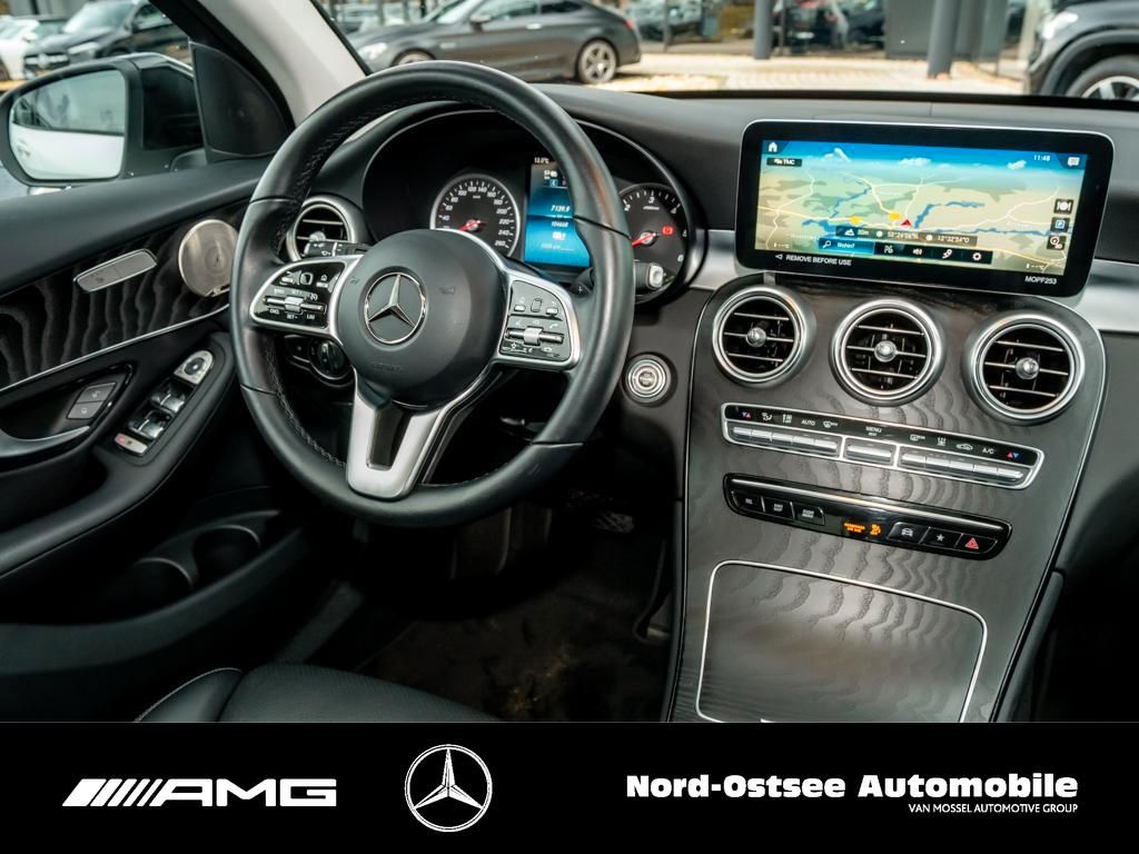 Mercedes-Benz GLC 300 2022