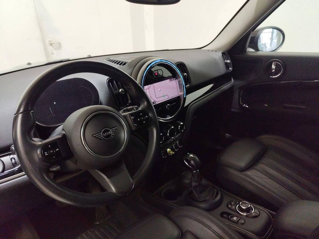 MINI Other 2021