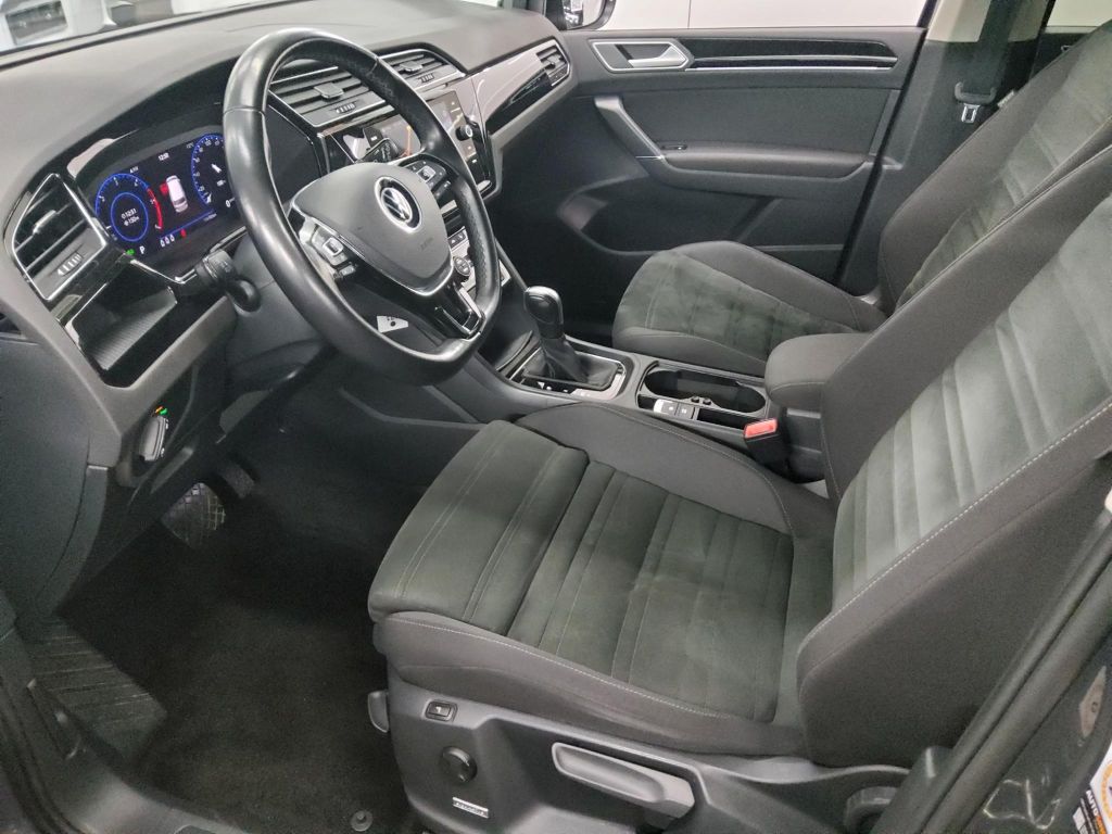 Volkswagen Touran 2021