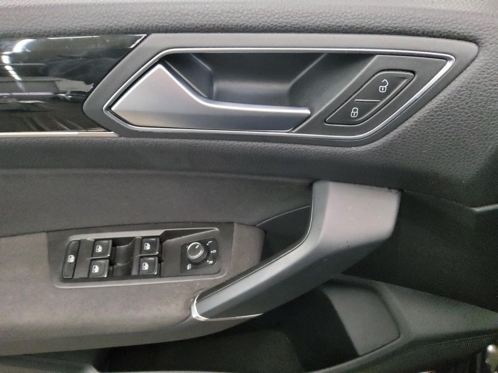 Volkswagen Touran 2021